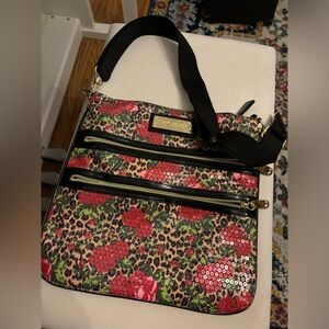 NWOT Betsey Johnson Crossbody